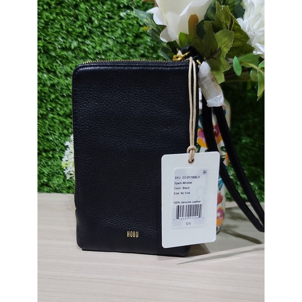 HOBO Spark Wristlet / Black NWT